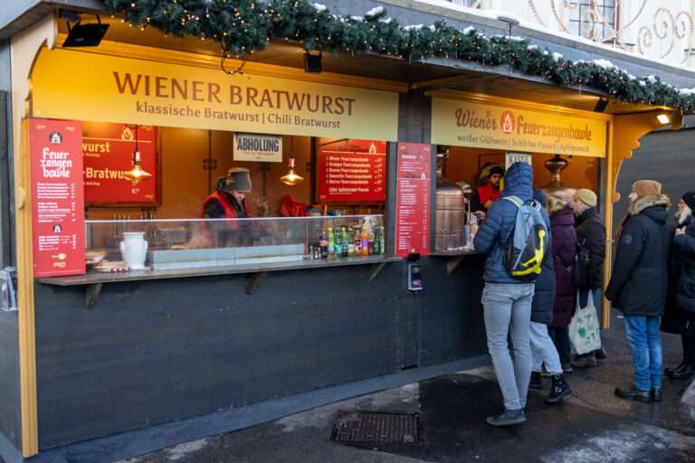 Wiener Feuerzangenbowle Stand Belvedere